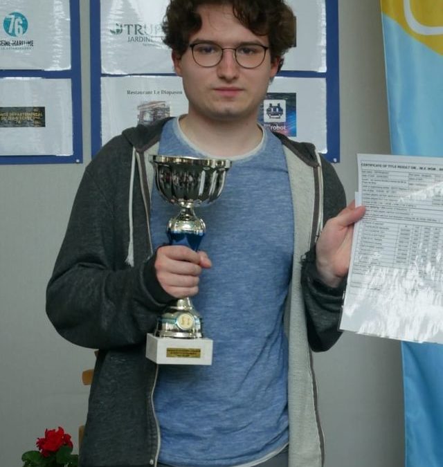 BENJAMIN DÉCROCHE LE TITRE DE MAITRE INTERNATIONAL !!!!!!
